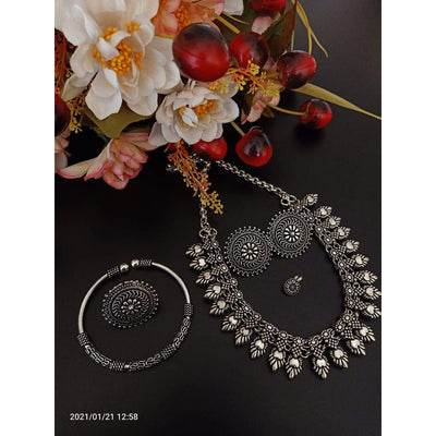 Short kolhapuri Necklace-Necklace-Oxidised Jewellery-Fashtreet India