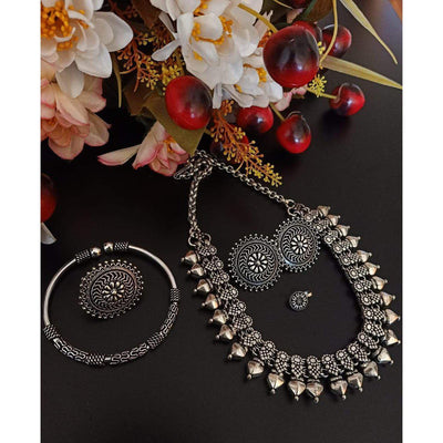 Short kolhapuri Necklace-Necklace-Oxidised Jewellery-Fashtreet India